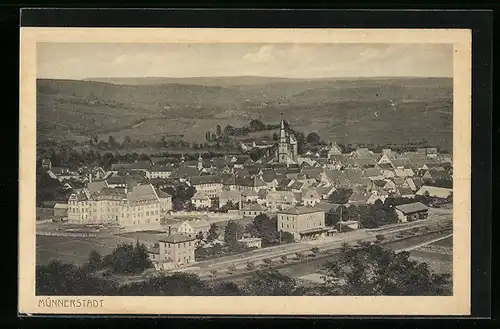 AK Münnerstadt, Ortsansicht mit Bahnhof und Fernblick