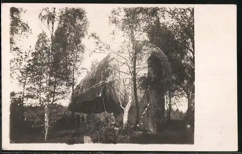 Fotografie 1.WK, Ostfront-Russland, Deutscher Fesselballon wird startklar gemacht 1917