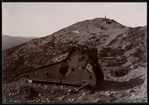 Fotografie Russisch-Japanischer Krieg, Überreste einer zerschossenen Geschütz-Stellung