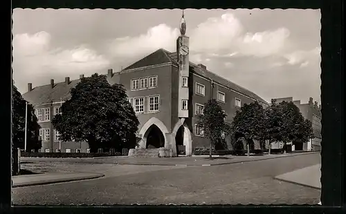 AK Herten i. W., Gymnasium mit Strasse