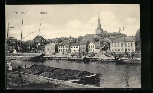 AK Neustadt / Holstein, Häuserzeile am Hafen