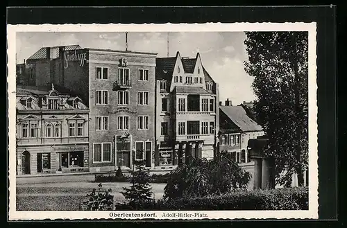 AK Oberleutensdorf, Platz mit Sparkasse