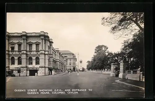 AK Colombo, Queen`s Street showing G. P. O. and entrance to Queen`s House