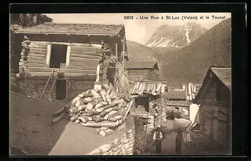 AK Saint-Luc, Une Rue et le Tournot