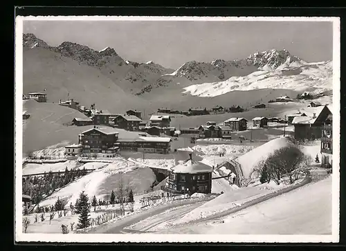 AK Inner-Arosa, Hotel Brüggli aus der Vogelschau