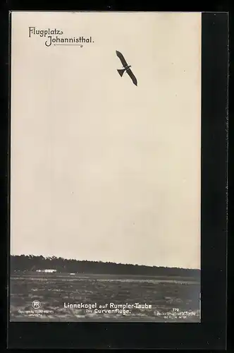 Foto-AK Sanke Nr. 172: Berlin, Flugplatz Johannisthal, Linnekogel auf Rumpler-Taube im Kurvenflug