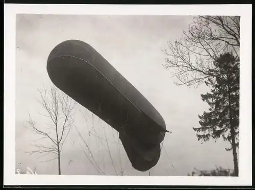 Fotografie 1.WK, Luftschiffer-Abteilung lässt Fesselballon aufsteigen