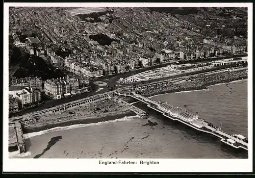 Fotografie Zeppelin-Weltfahrt, Ansicht Brighton, Stadt-Panorama von einem Zeppelin-Luftschiff gesehen