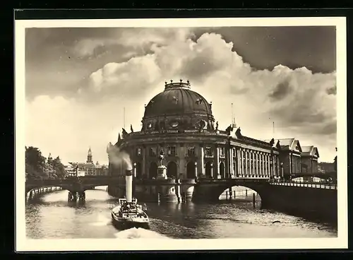 AK Berlin, Kaiser-Friedrich-Museum mit Brücke