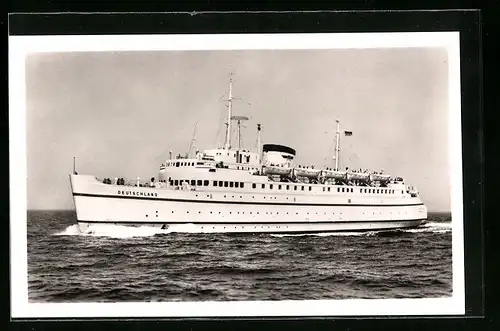 AK Bundesbahn-Hochsee-Fährschiff Deutschland auf See