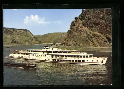 AK Rhein-Dampfer Berlin passiert die Loreley