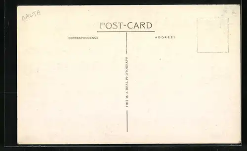 AK Malta, General View and lady with Faldetta