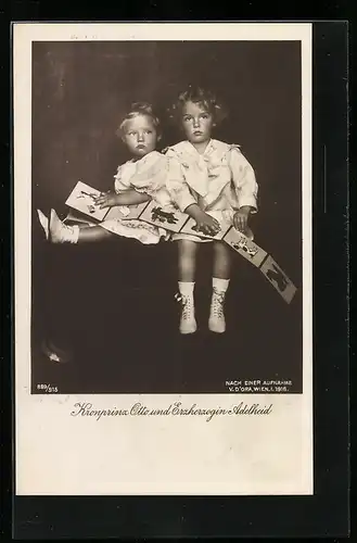AK Kronprinz Kronprinz Otto von Österreich und Erzherzogin Adelheid mit Bilderbuch