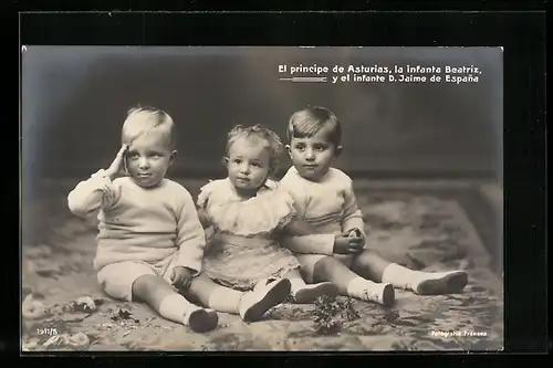 AK El principe de Asturias, la infanta Beatriz, y el infante D. Jaime de Espana