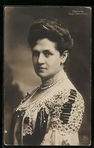 AK Königin Charlotte von Württemberg im prunkvollem Kleid
