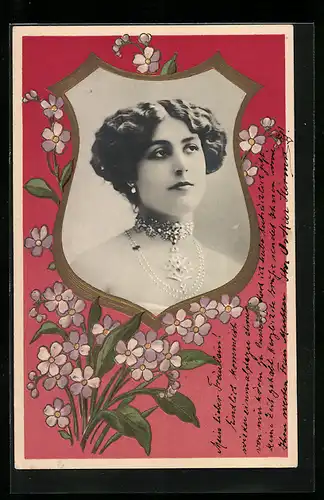 Foto-Collage-AK Junge Dame mit moderner Frisur