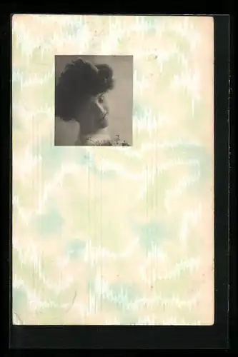 Foto-Collage-AK Junge Dame mit Hochsteckfrisur