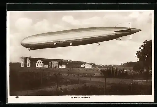 AK Graf Zeppelin über der Halle
