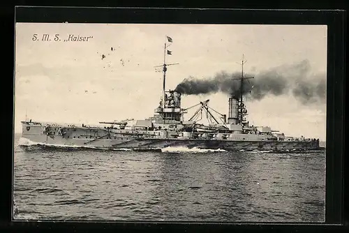 AK Kriegsschiff SMS Kaiser in Fahrt