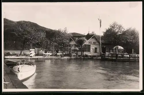 Fotografie unbekannter Fotograf, Ansicht Dellach, Gasthaus Insel-Wirt am Ufer