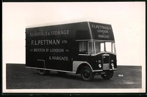 Fotografie Lastwagen Albion, LKW Möbelkoffer F.L. Plettman LTD Removals & Storage, London & Margate