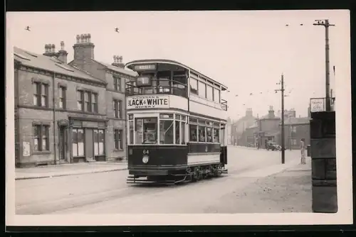 Fotografie W.A. Camwell, Ansicht Bradford, Doppeldecker Strassenbahn Triebwagen Nr. 64 Richtung Wibsey