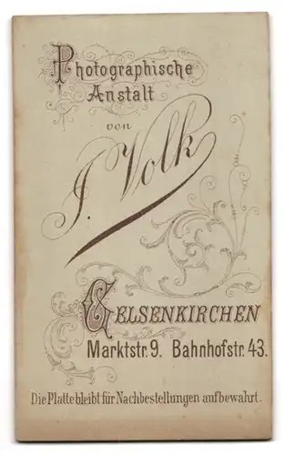 Fotografie J. Volk, Gelsenkirchen, Marktstr. 9, Bahnhofstr. 43, Bürgerlicher Herr mit Vollbart