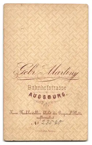Fotografie Gebr. Martin, Augsburg, Portrait Herr im Anzug mit Backenbart