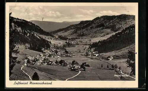 AK Menzenschwand im Schwarzwald, Gesamtansicht von einem Berg aus