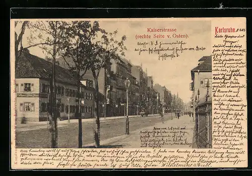 AK Karlsruhe, Kaiserstrasse mit Passanten rechte Seite von Osten