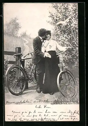 AK Turtelndes Radlerpaar, Fahrrad