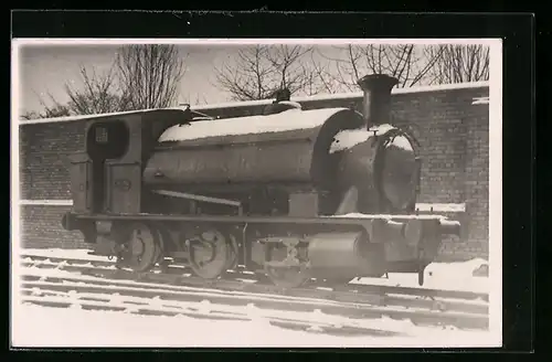 AK Englische Lokomotive im Schnee, englische Eisenbahn