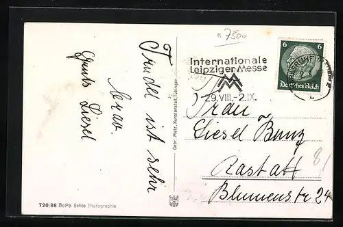 AK Karlsruhe i. B., Strassenpartie am Platz