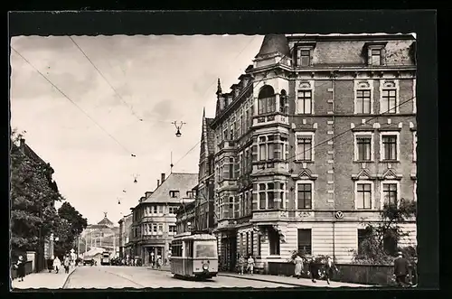 AK Nordhausen /Harz, Karl-Marx-Strasse und Brücke des Friedens mit Strassenbahn