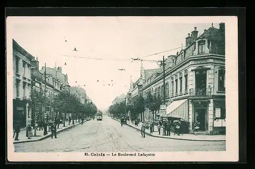 AK Calais, Le Boulevard Lafayette, Strassenbahn