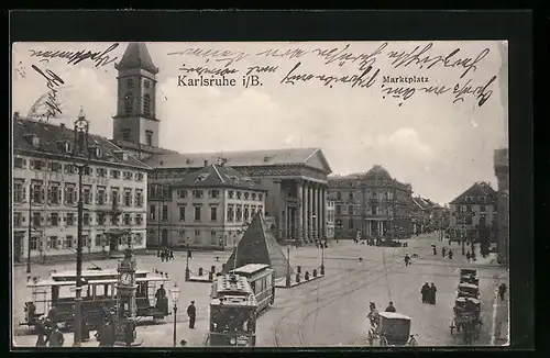 AK Karlsruhe i. B., Marktplatz mit Strassenbahnen