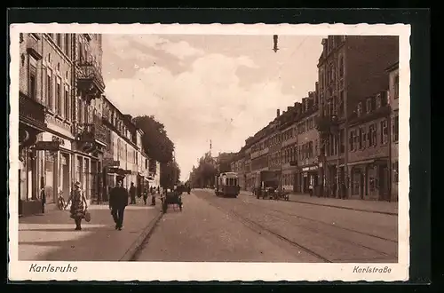 AK Karlsruhe, Karlstrasse mit LKW und Strassenbahn