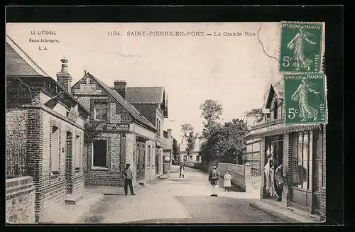 AK Saint-Pierre-en-Port, La Grande Rue