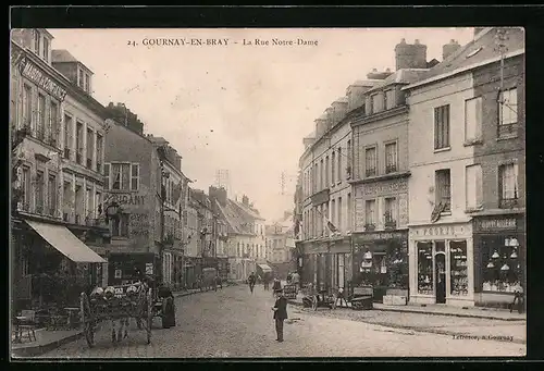 AK Gournay-en-Bray, La Rue Notre-Dame