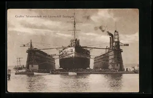 AK Grosses Schwimmdock mit Linienschiff Thüringen