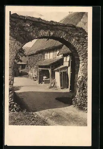 AK Rascha, Altes Hoftor