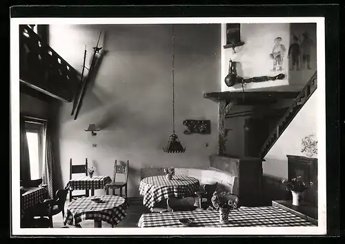 AK St. Moritz, Chesa Veglia, Diele, Innenansicht