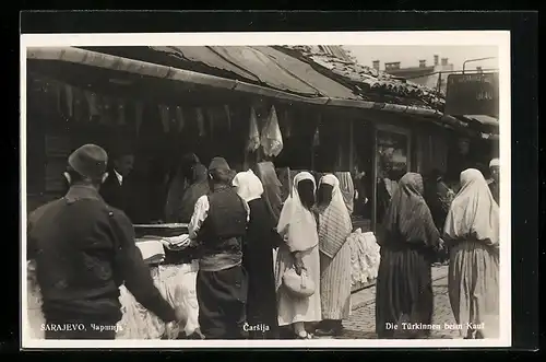 AK Sarajevo, Verschleierte Türkinnen beim Kauf