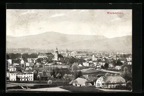 AK Warmbrunn, Ortsansicht mit Bergblick