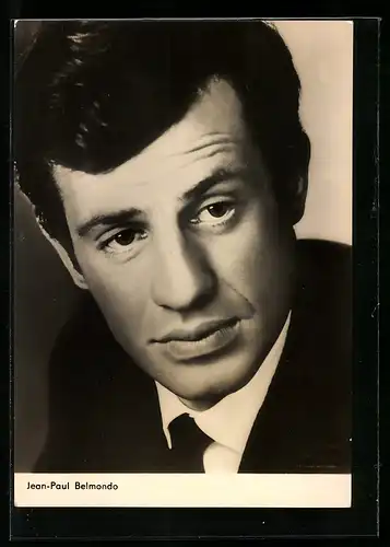 AK Schauspieler Jean Paul Belmondo in dunklem Anzug