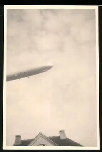 Fotografie Zeppelin - Luftschiff am Himmel