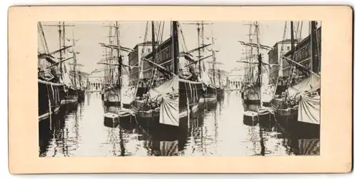 Stereo-Fotografie unbekannter Fotograf, Ansicht Triest, Grande Canal mit Segelschiffen