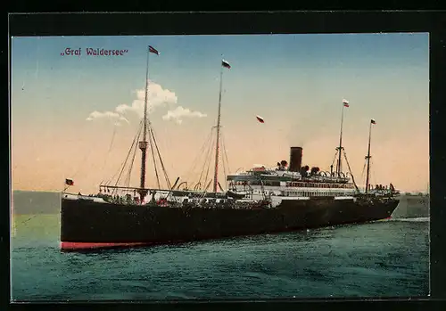 AK Passagierschiff Graf Waldersee in Küstennähe
