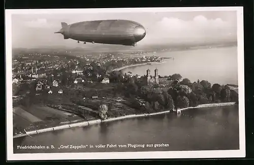 AK Friedrichshafen, Luftschiff Graf Zeppelin LZ127 vom Flugzeug aus gesehen