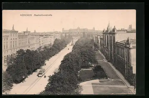 AK München, Maximilianstrasse mit Strassenbahn aus der Vogelschau